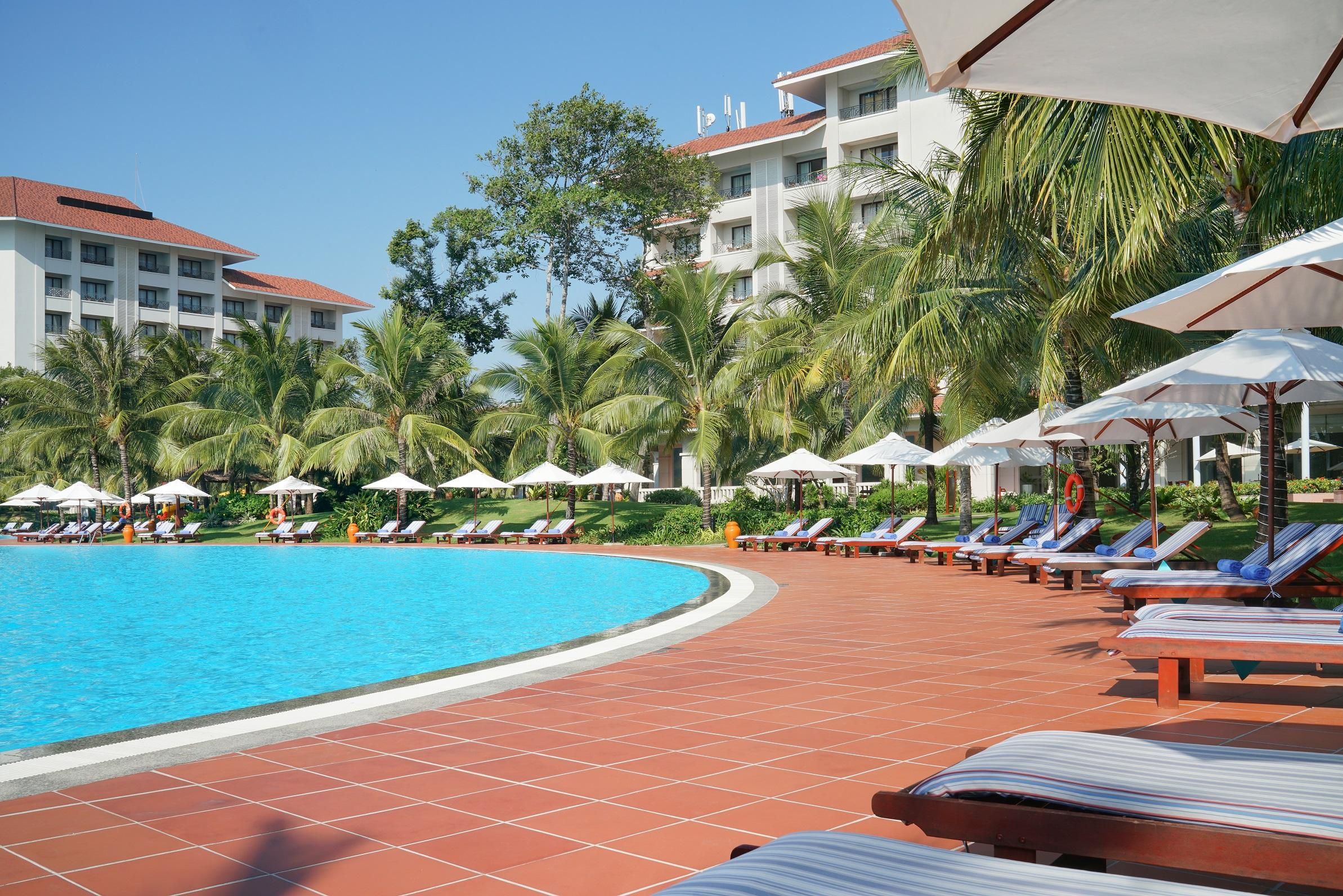 Sheraton Phu Quoc Long Beach Resort Exterior photo