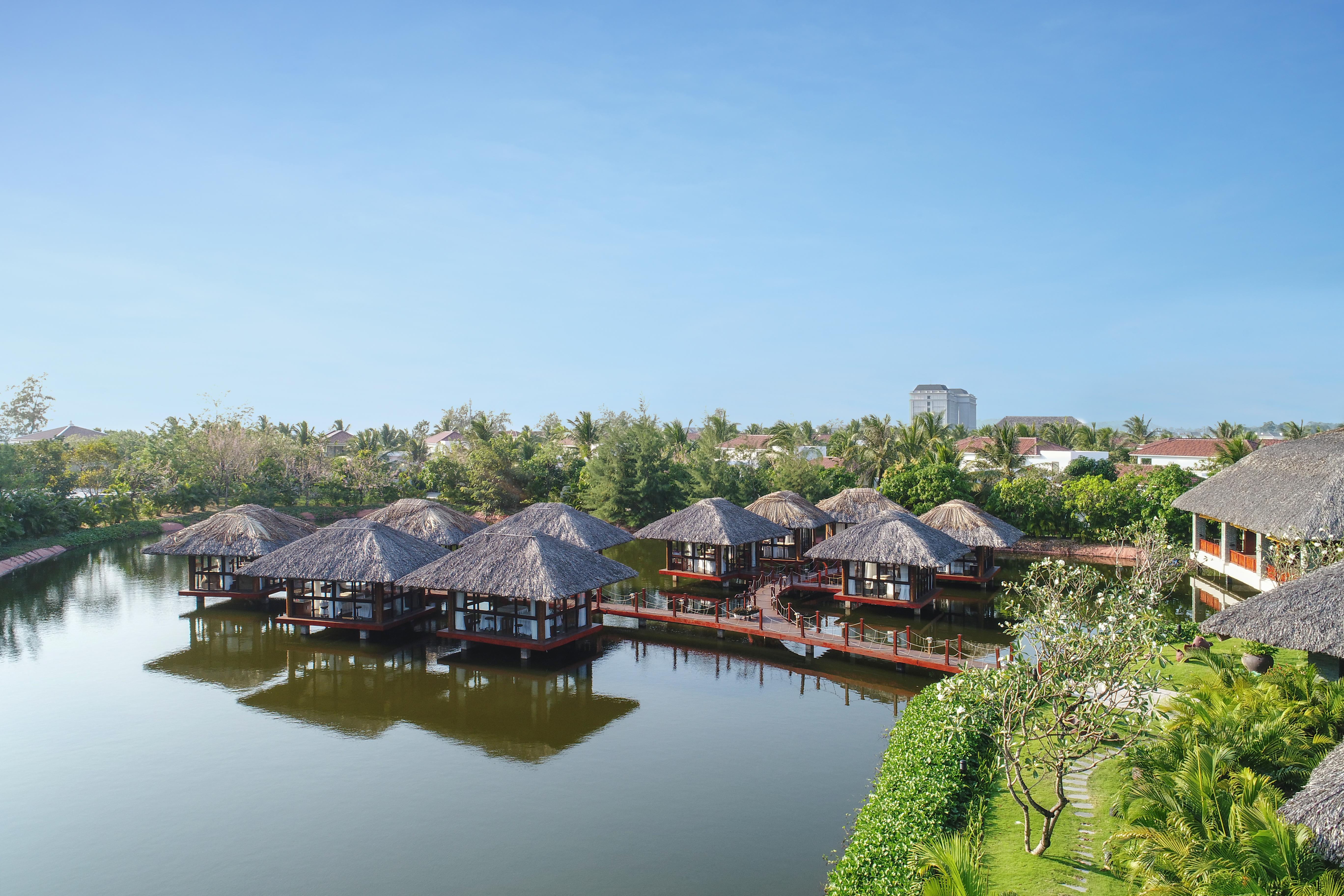 Sheraton Phu Quoc Long Beach Resort Exterior photo