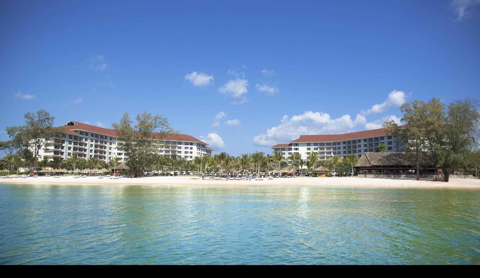 Sheraton Phu Quoc Long Beach Resort Exterior photo